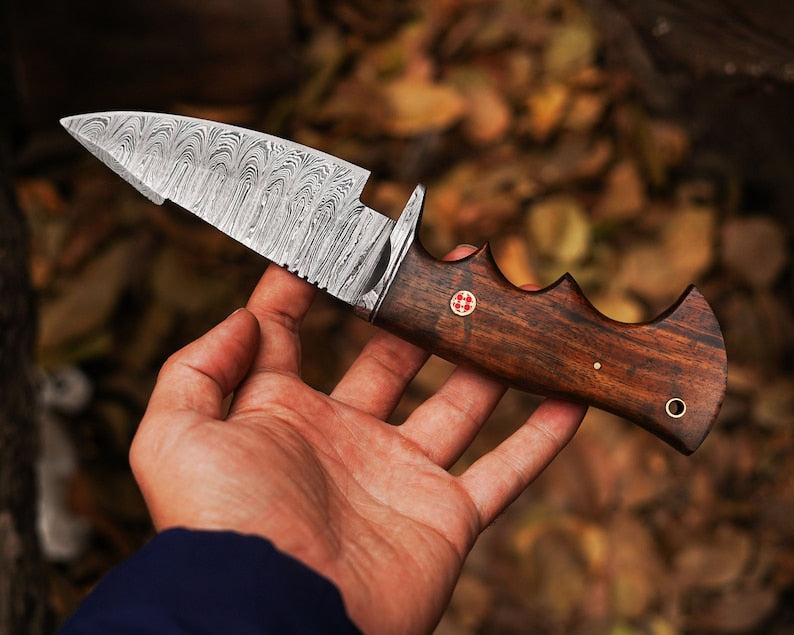 10" Handmade Damascus Bowie Knife, Beautiful Hunting knife, Hand forged Damascus steel knife Non slip Color wood handle leather sheath Gifts