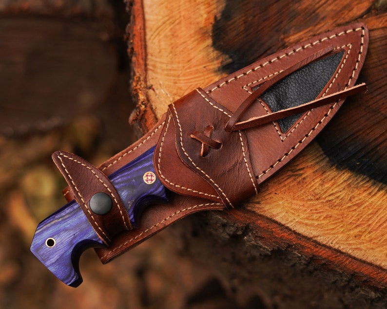 10" Handmade Damascus Bowie Knife, Beautiful Hunting knife, Hand forged Damascus steel knife Non slip Color wood handle leather sheath Gifts