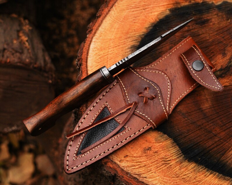 10" Handmade Damascus Bowie Knife, Beautiful Hunting knife, Hand forged Damascus steel knife Non slip Color wood handle leather sheath Gifts