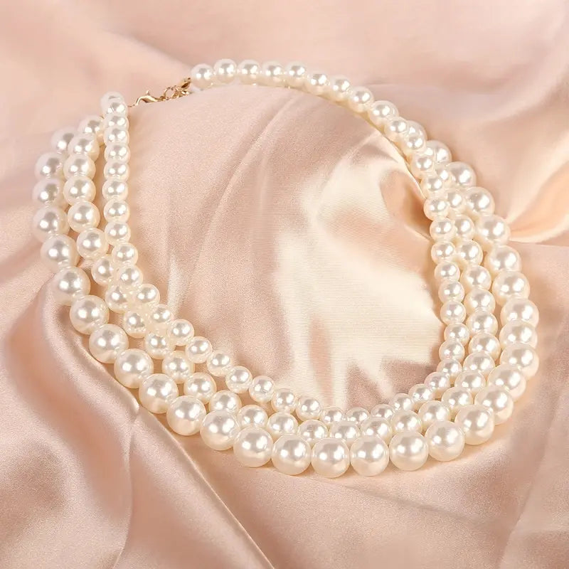 Girlfriend Pearl Necklace